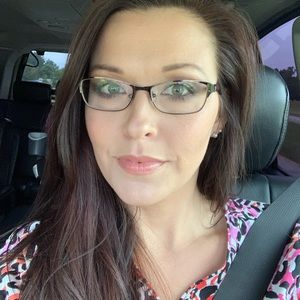 Meet your Posher, Suzanne